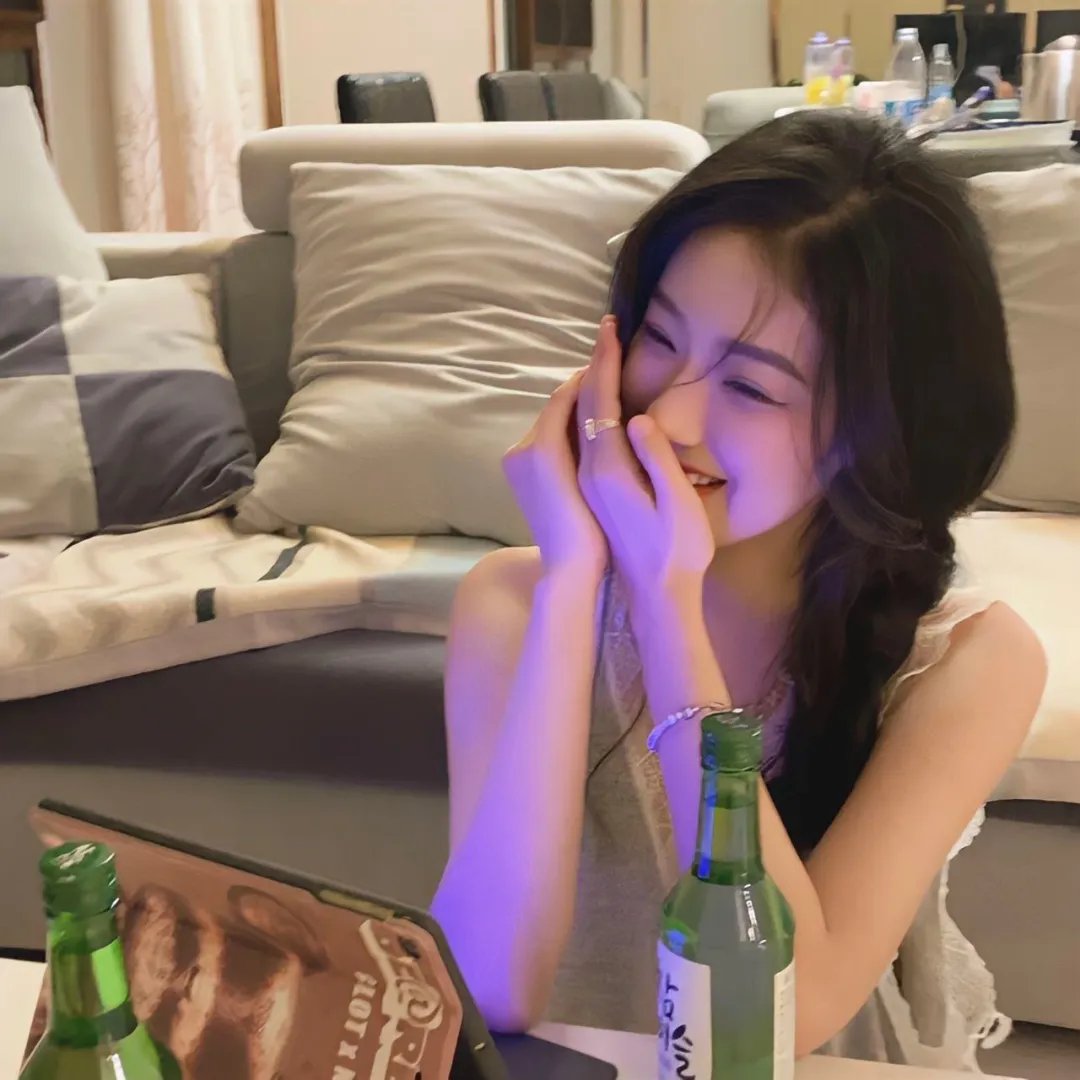 戈德堡一家第八季 封面